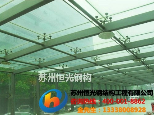 苏州阳光板雨棚自行车棚骨架钢结构采光雨棚