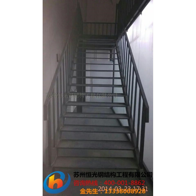 苏州钢结构厂房定制钢结构楼梯钢结构楼梯焊接
