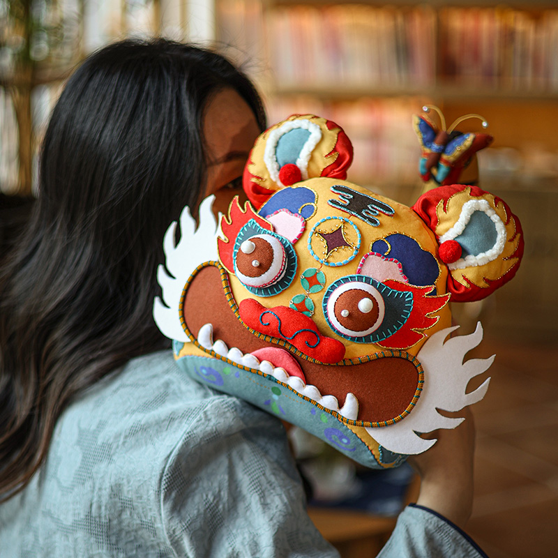 阿卡手工刺绣diy材料包布老虎中国风吉祥物创意玩偶摆件节日礼物