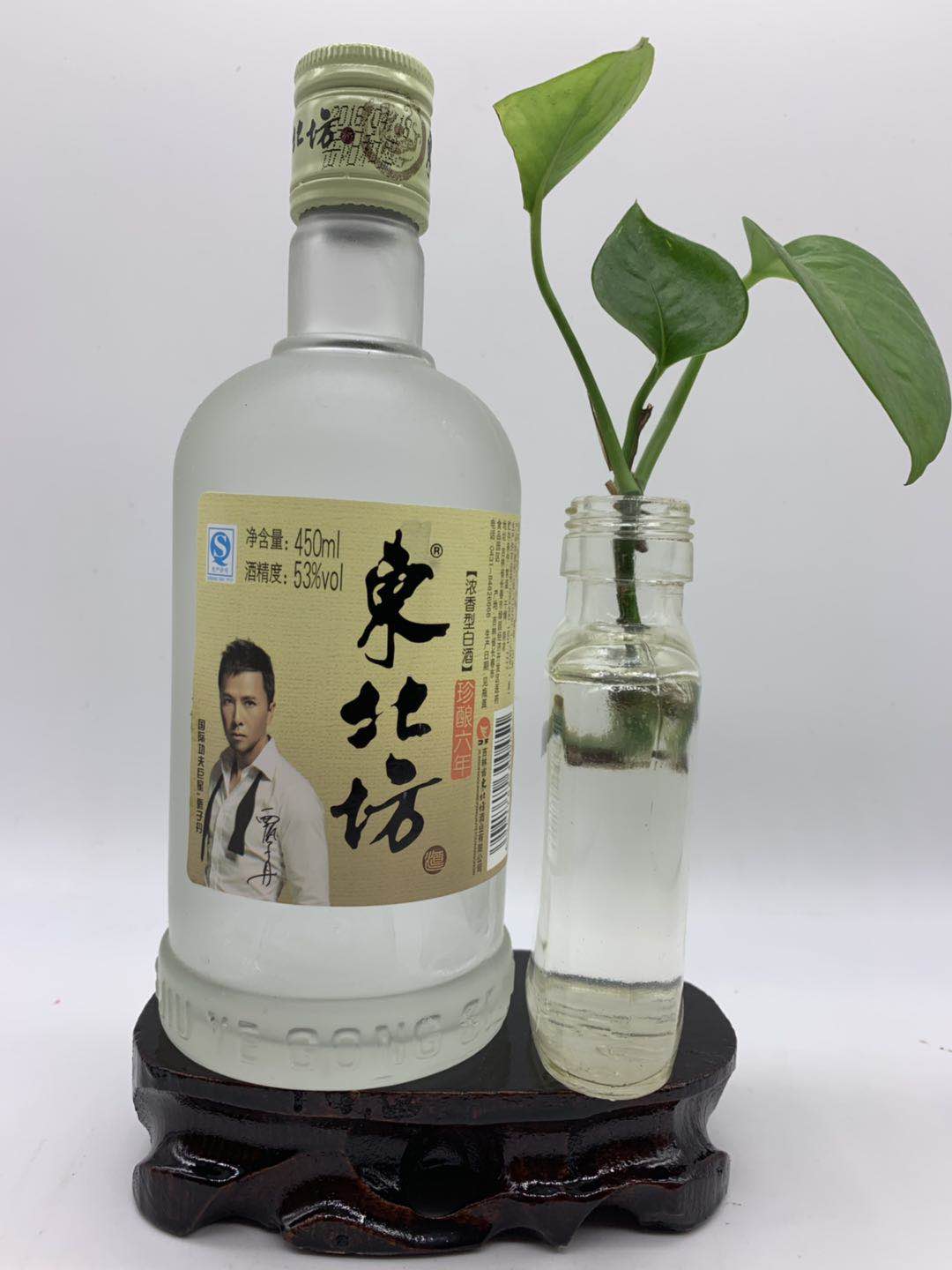 【2018年酒】东北坊 53度450ML 浓香型 光瓶
