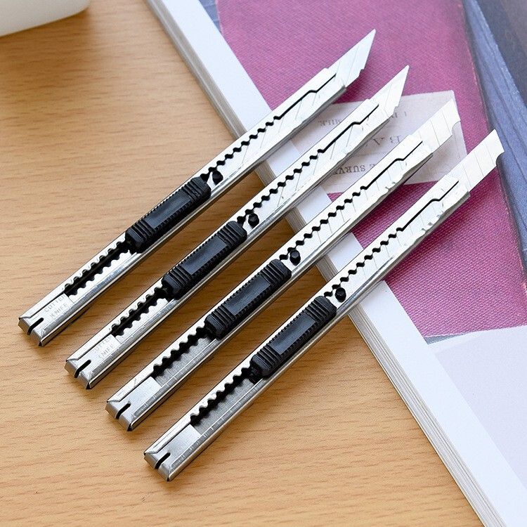 小号不锈钢刀 办公用品美工刀壁纸刀 学生用工具刀美工刀