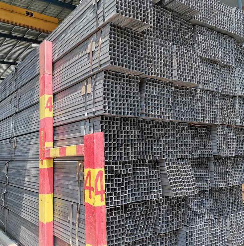 广东现货热镀锌方管钢材型材方钢矩形管 方通黑方管空心方管q235