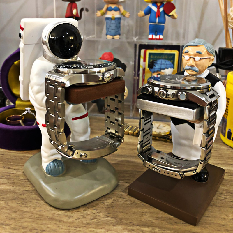 宇航员手表架老管家表架手表台支架收纳托盘展示架表托架家用礼物