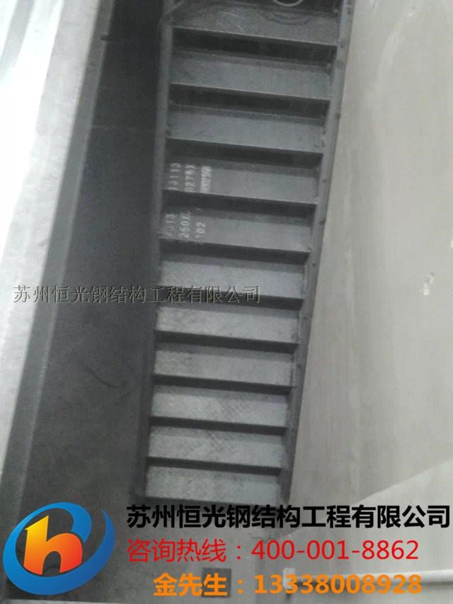 苏州别墅钢结构楼梯旋梯阁楼钢结构楼梯