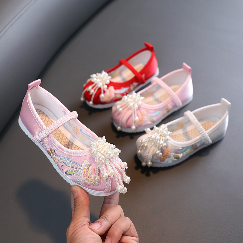女宝宝中国风民族表演出鞋舞蹈鞋子儿童古装汉服鞋女童老北京布鞋