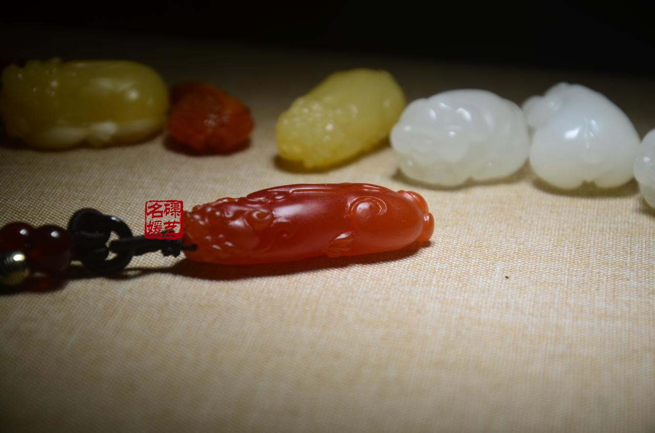 贝壳 牛血红貔貅挂件 大吃四方红貔貅 中国红