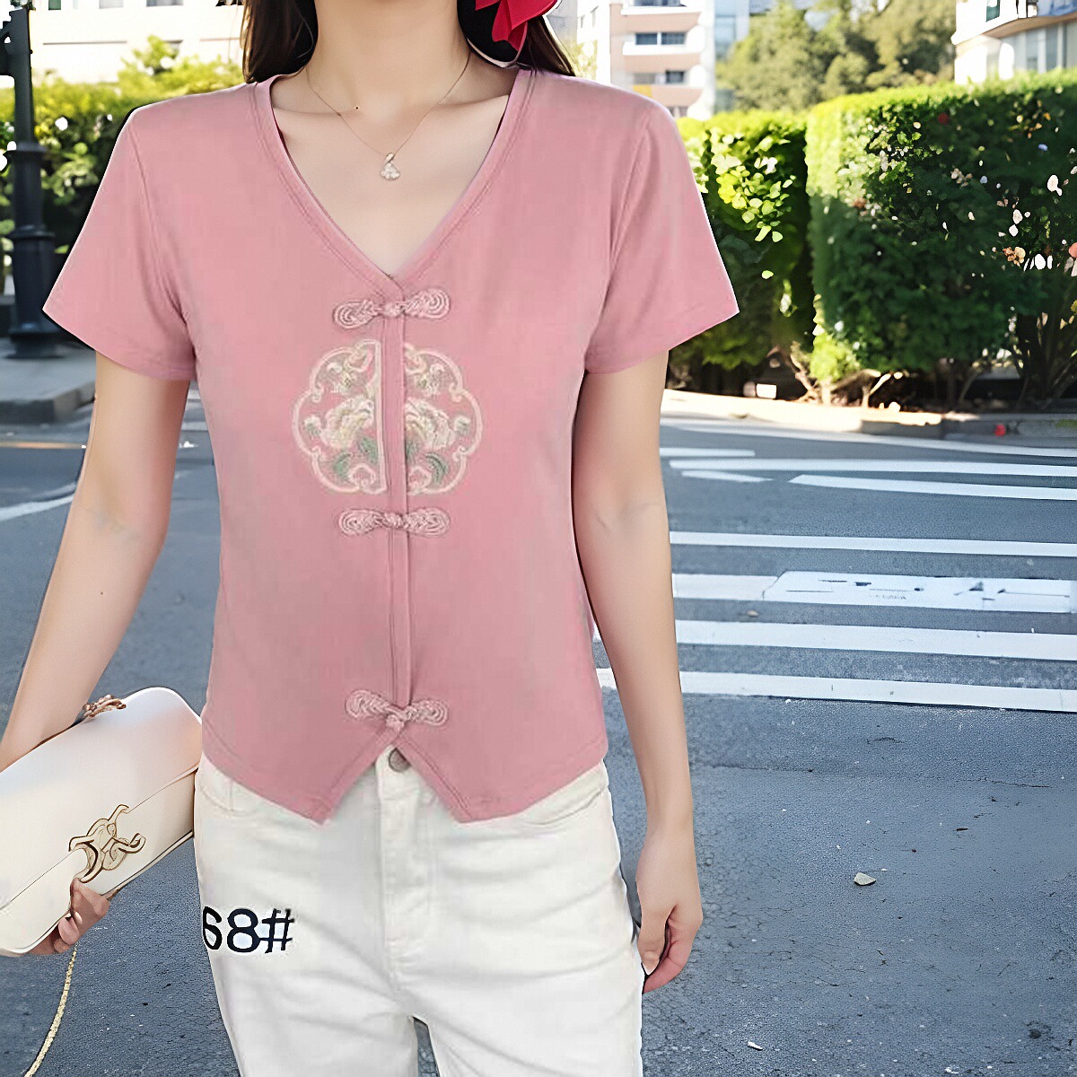 中国风刺绣上衣短袖女2024夏装新中式T恤设计感开叉显瘦潮流半袖