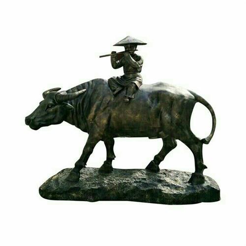 牧童骑大水牛吹笛组合群雕黑龙江艺术雕塑摆件景观玻璃钢仿铜人物