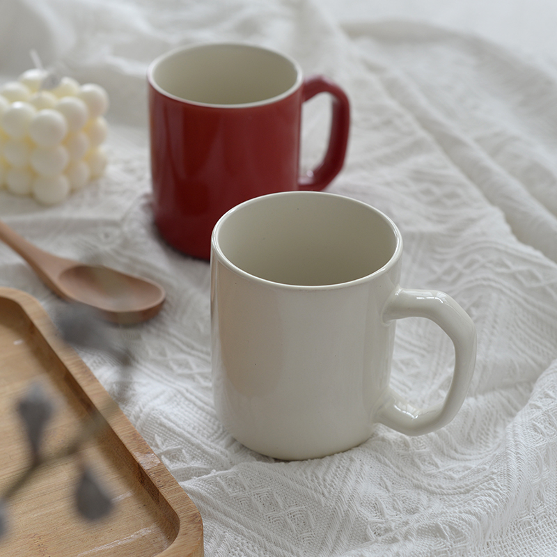 KEEPIN 红色马克杯女咖啡杯日式高颜值 简约水杯情侣杯子陶瓷纯色