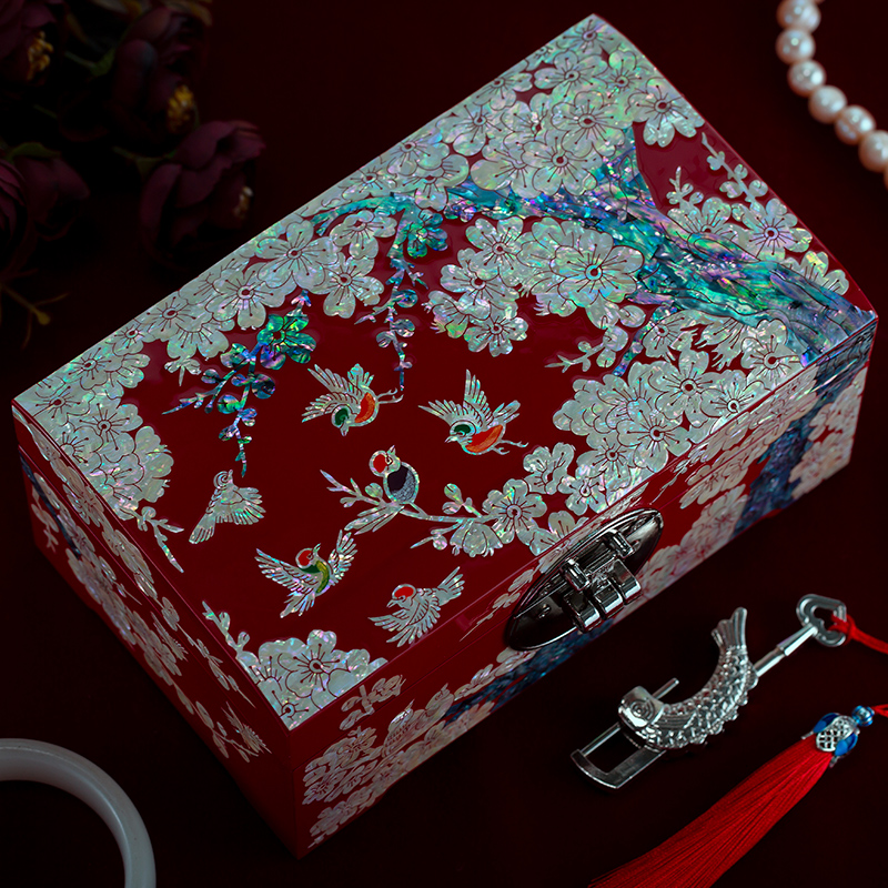 新款亚美龙螺钿漆器首饰盒公主结婚中国风彩礼盒木质高档带锁珠宝