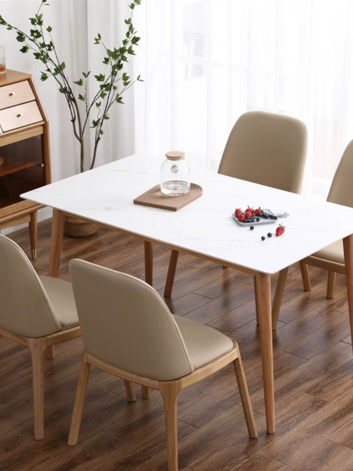 北欧日式岩板餐桌椅组合长方形实木大理石台面小户型桌子原木色