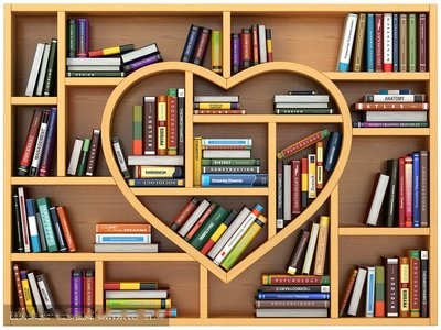 心形书架爱心造型置物架儿童房书柜实木收纳架图书馆绘本