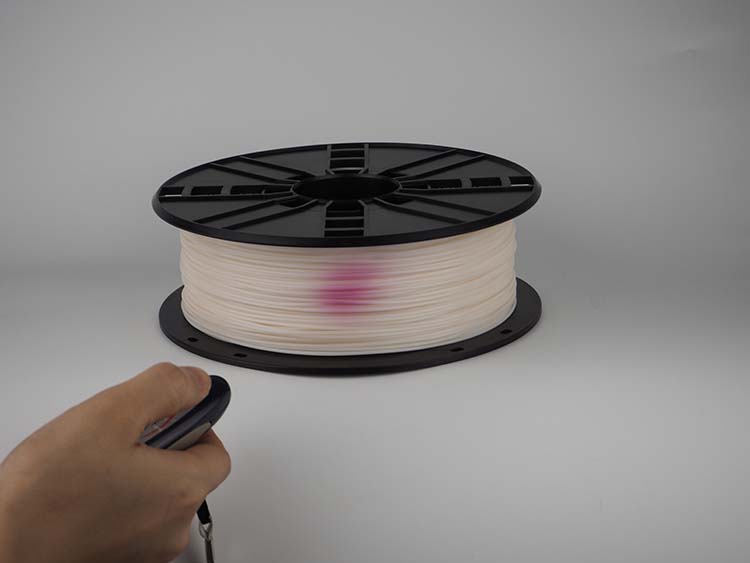 3D打印机耗材 光变材料1.75mm遇光变色紫蓝红净重1kg全新料厂家